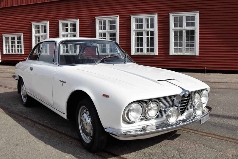 N/a Brugt 1965 Alfa Romeo 2600 Sprint | 379.000 kr. - Billede 1/4