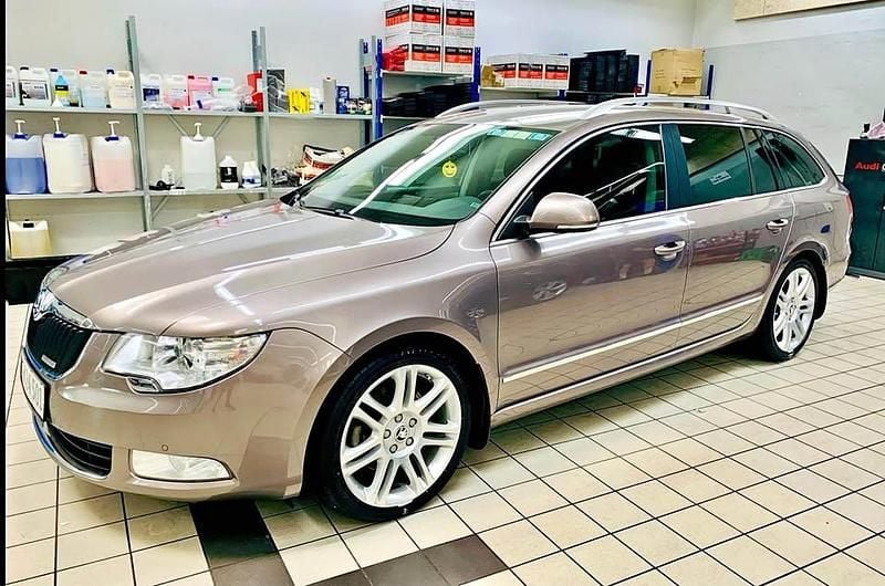 Brugt Skoda Superb GreenLine 105 HK (77 kW) 2012 Stationcar