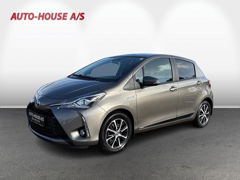 Brugt 2018 Toyota Yaris Hybrid H3 Smart Hatchback | 124.900 kr. (God pris) - Billede 1/3