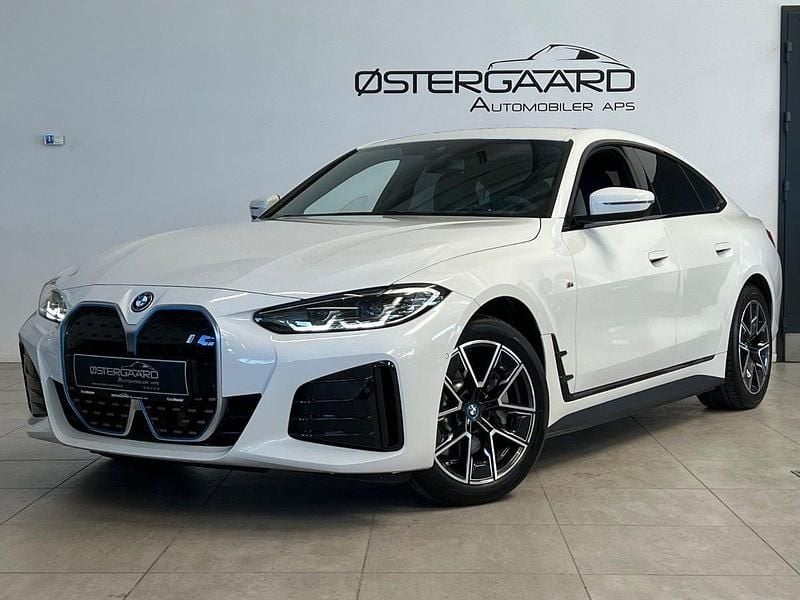 Hvidmetal Brugt 2024 BMW i4 M Sport Sedan | 394.700 kr. (Fair pris) - Billede 1/4