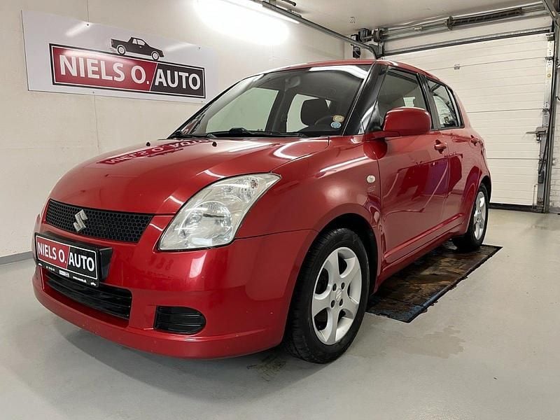 Rødmetal Brugt 2007 Suzuki Swift GLS Hatchback | 34.900 kr. (Dyr) - Billede 1/4
