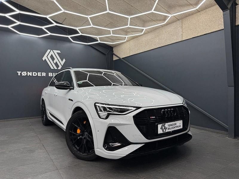 Brugt Audi e-tron Black Edition 300 kW (408 HK) 2022 Hvid SUV