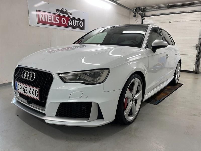 Hvid Brugt 2016 Audi RS3 Hatchback | 175.000 kr. - Billede 1/4
