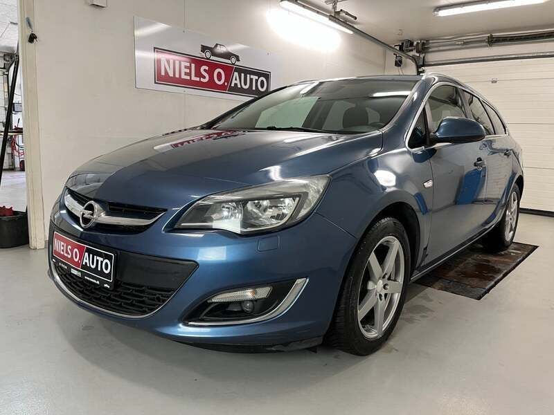 Blåmetal Brugt 2014 Opel Astra Sport Stationcar | 69.800 kr. (Lidt for dyr) - Billede 1/4