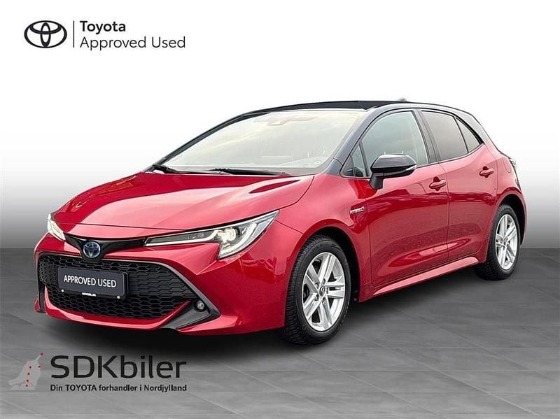 Flame red/night sky black Brugt 2019 Toyota Corolla Design Hatchback | 149.900 kr. (Fair pris) - Billede 1/3