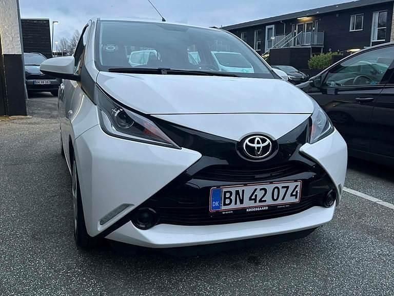 Brugt Toyota Aygo 69 HK (50 kW) 2017 Hatchback