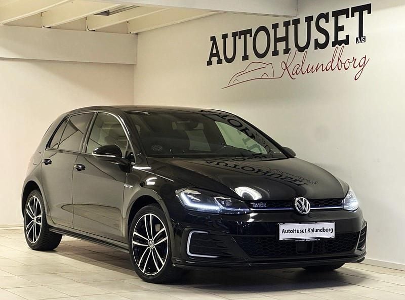 Sortmetal Brugt 2018 VW Golf VII GTE Hatchback | 184.900 kr. (Fair pris) - Billede 1/4
