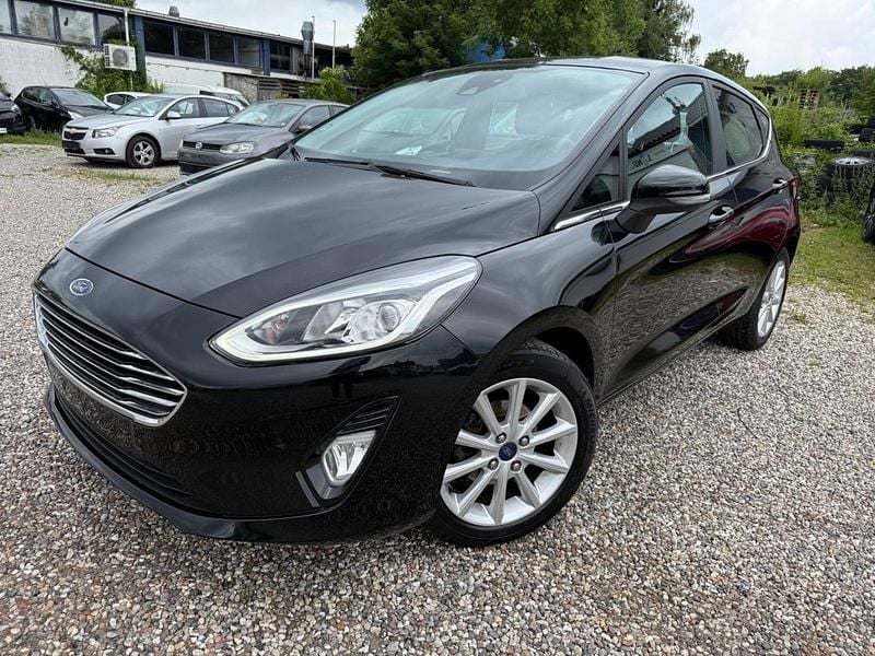 Sort Brugt 2017 Ford Fiesta Titanium Hatchback | 89.990 kr. (Fair pris) - Billede 1/4