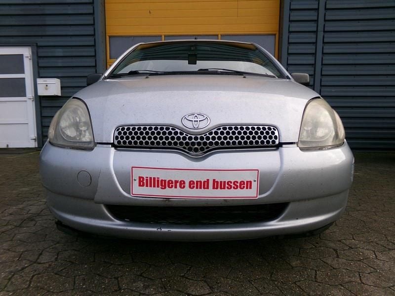 Brugt 2000 Toyota Yaris Luna | 13.999 kr. (God pris) - Billede 1/4