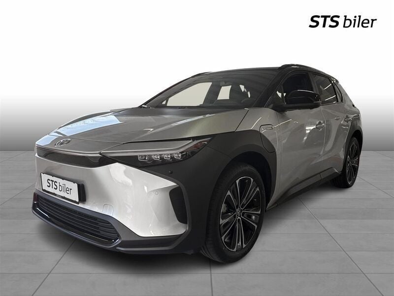 2mr/platinum/astral black Brugt 2024 Toyota bZ4X Active SUV | 309.900 kr. - Billede 1/3