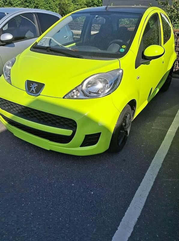 Grå Brugt 2009 Peugeot 107 Hatchback | 28.800 kr. - Billede 1/4