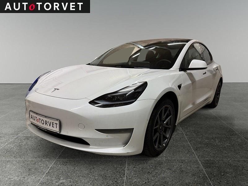 Hvidmetal Brugt 2021 Tesla Model 3 Standard Range Sedan | 149.700 kr. (Super pris) - Billede 1/4