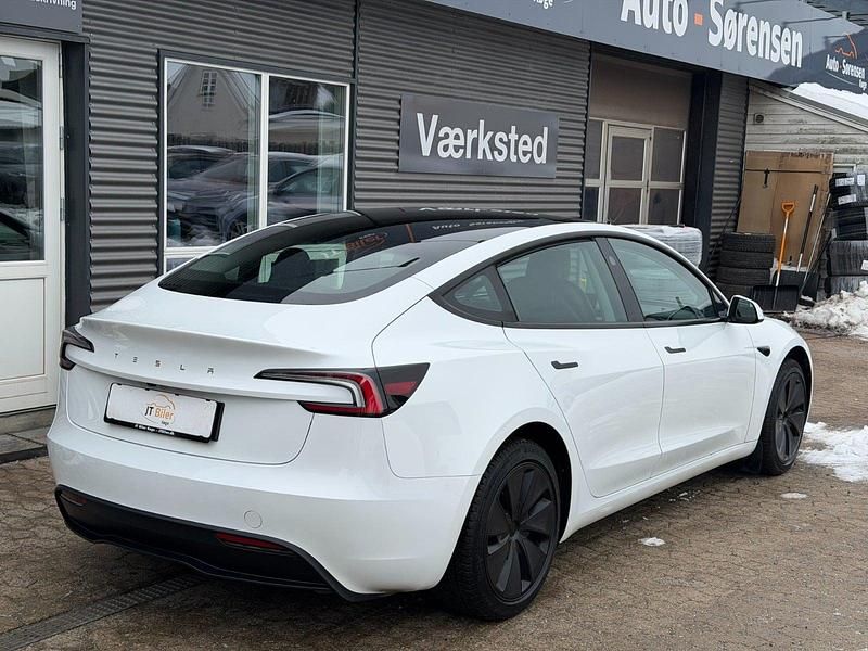 Brugt Tesla Model 3 RWD 208 kW (283 HK) 2024 Hvidmetal Sedan