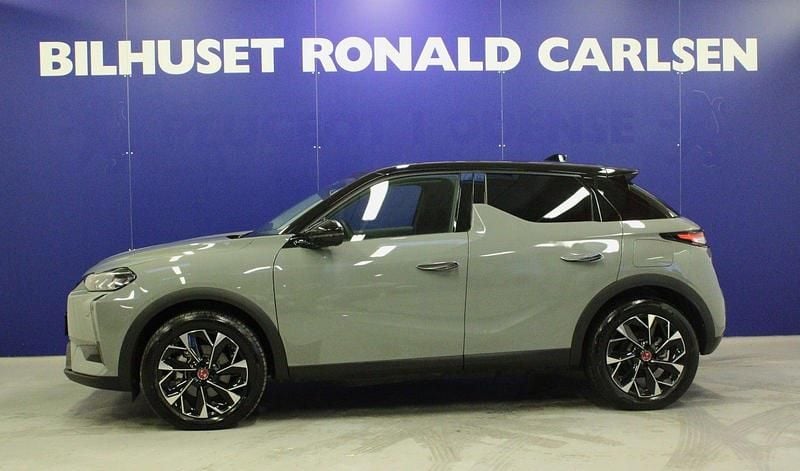 Gråmetal Brugt 2023 DS Automobiles DS3 Crossback E-Tense Performance Line Plus SUV | 169.900 kr. (Super pris) - Billede 1/4