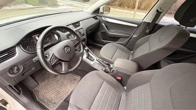 Brugt Skoda Octavia Elegance 140 HK (102 kW) 2014 Hatchback