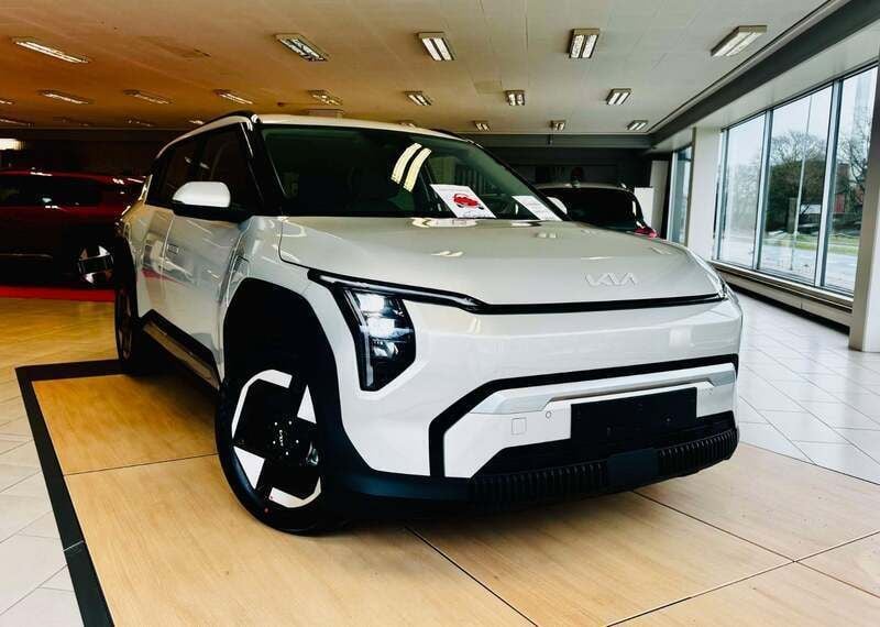 Koksmetal Ny 2024 Kia EV3 SUV | 269.900 kr. (God pris) - Billede 1/4