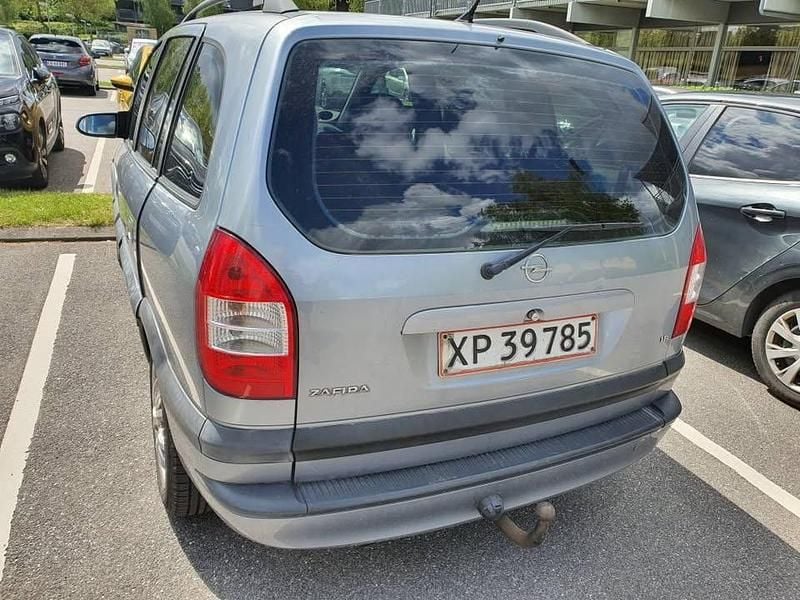 Brugt Opel Zafira Family 75 HK (55 kW) 2005 Gul MPV