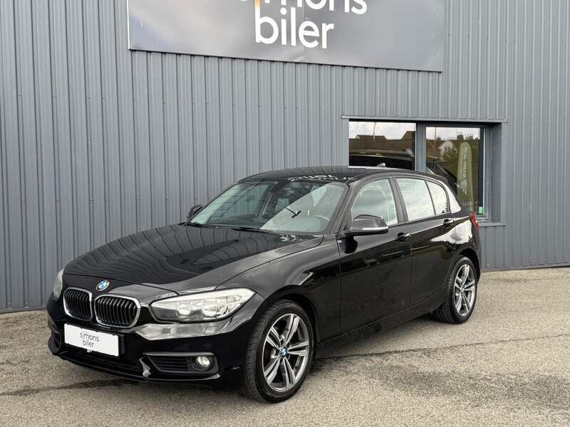 Sort Brugt 2017 BMW 118 Hatchback | 99.900 kr. (Dyr) - Billede 1/4