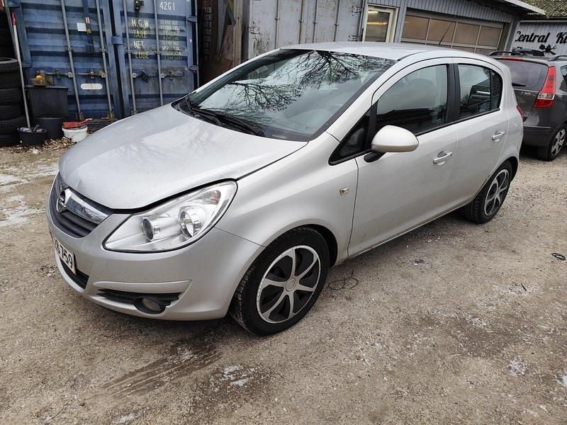 Brugt 2010 Opel Corsa Cosmo | 5.000 kr. - Billede 1/4