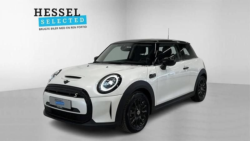 Hvid Brugt 2023 Mini Cooper Essential Hatchback | 162.900 kr. (Fair pris) - Billede 1/4