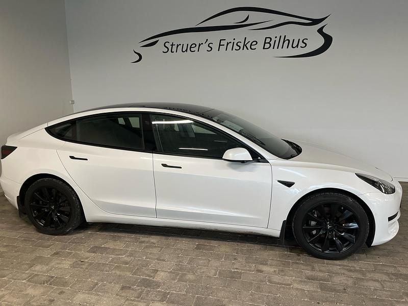 Brugt Tesla Model 3 Standard Range Plus 239 kW (325 HK) 2021 Ikke angivet Sedan