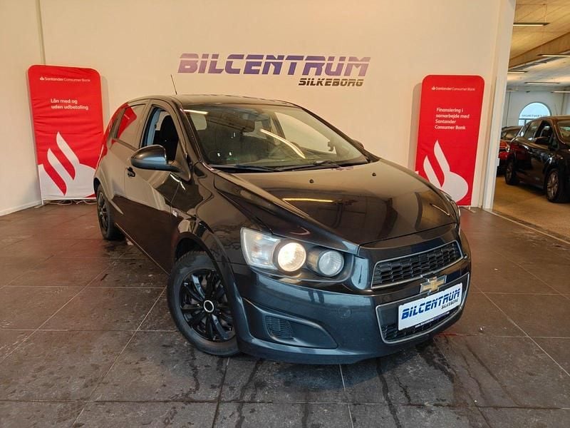 Sort Brugt 2013 Chevrolet Aveo LS Hatchback | 7.500 kr. (Super pris) - Billede 1/4