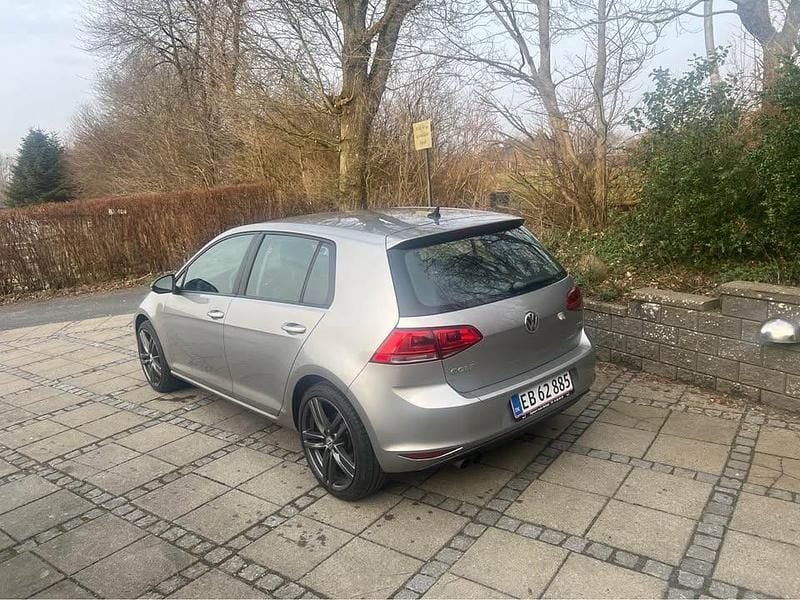 Brugt VW Golf VII Highline 122 HK (89 kW) 2014 Grå Hatchback