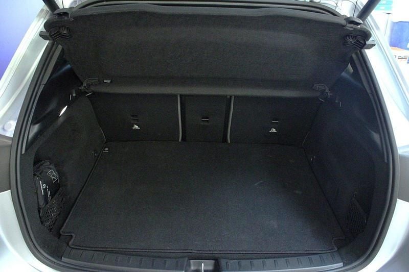 Brugt Mercedes EQA300 Progressive 167 kW (228 HK) 2024 Sølvmetal SUV