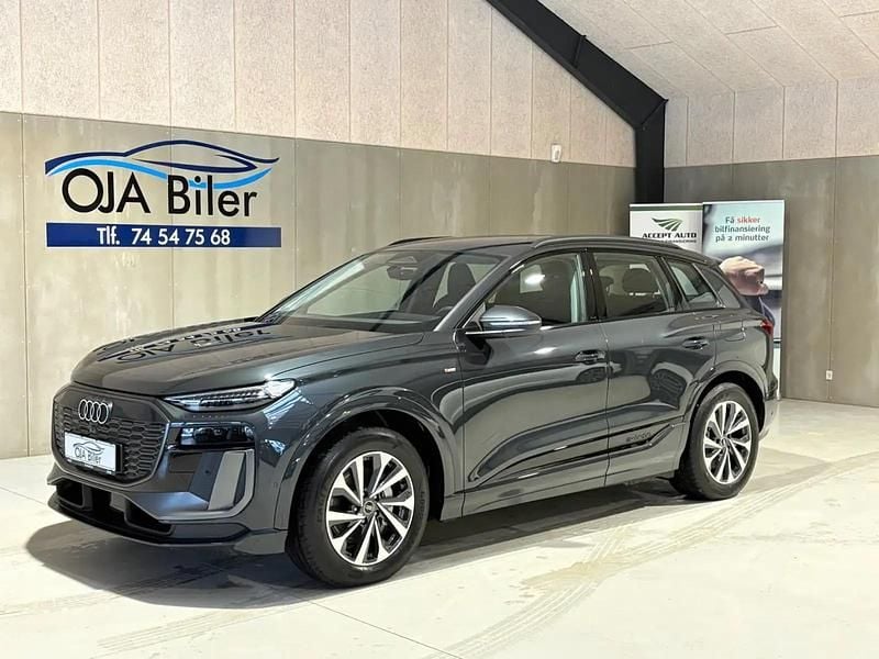 Ny Audi Q6 e-tron S-Line 285 kW (388 HK) 2025 Gråmetal SUV