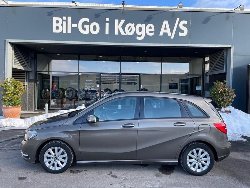 Brugt Mercedes B180 109 HK (80 kW) 2012 Grå MPV