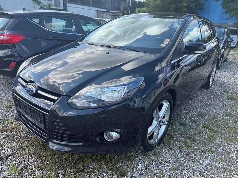 Sort Brugt 2014 Ford Focus Titanium Stationcar | 59.990 kr. (God pris) - Billede 1/4