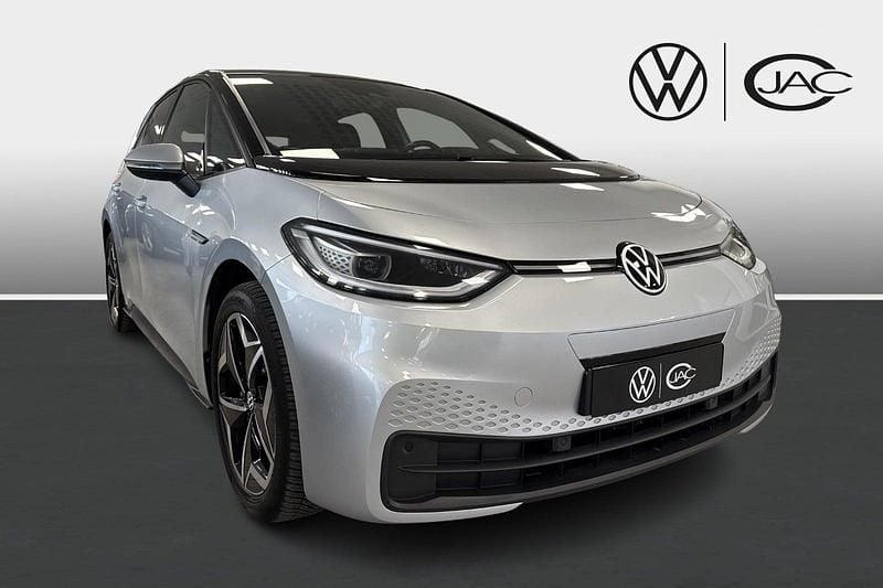 Sølvmetal Brugt 2022 VW ID.3 Pro Performance Hatchback | 209.900 kr. (Lidt for dyr) - Billede 1/4
