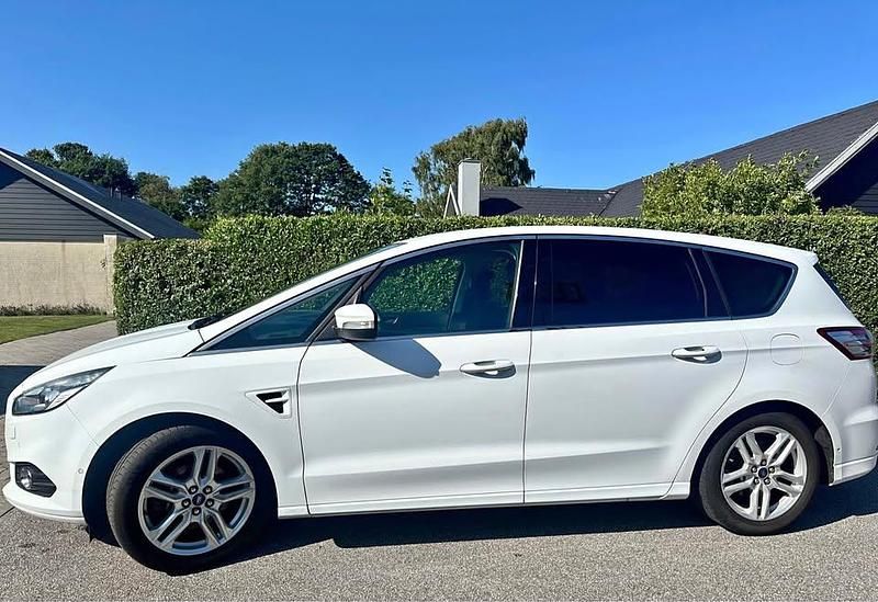 Hvid Brugt 2015 Ford S-MAX S MPV | 104.995 kr. (Fair pris) - Billede 1/4