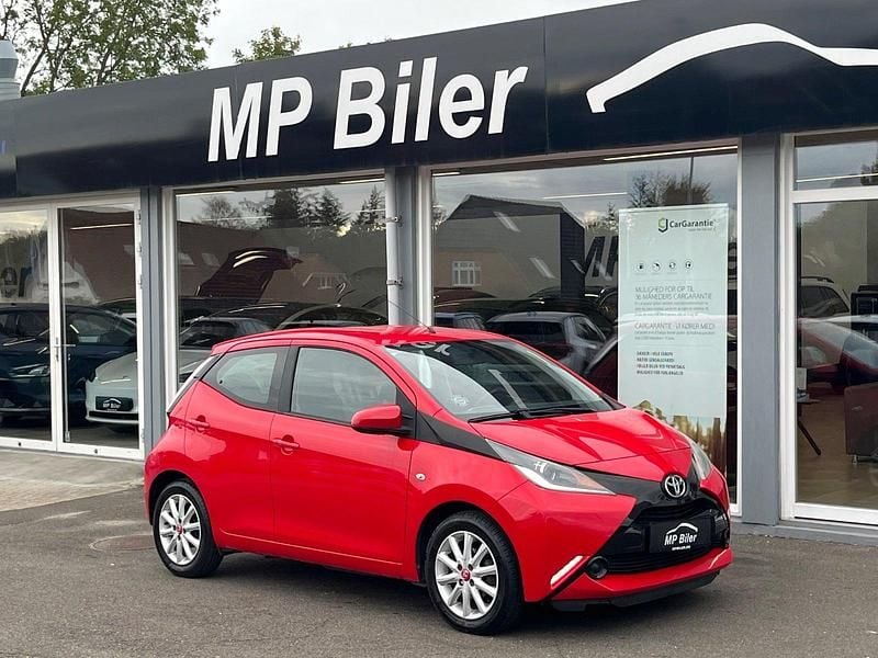 Rød Brugt 2016 Toyota Aygo x-press Hatchback | 59.900 kr. (Fair pris) - Billede 1/4