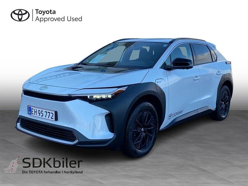 089 platinum pearl white Brugt 2025 Toyota bZ4X Executive SUV | 319.900 kr. (Fair pris) - Billede 1/3