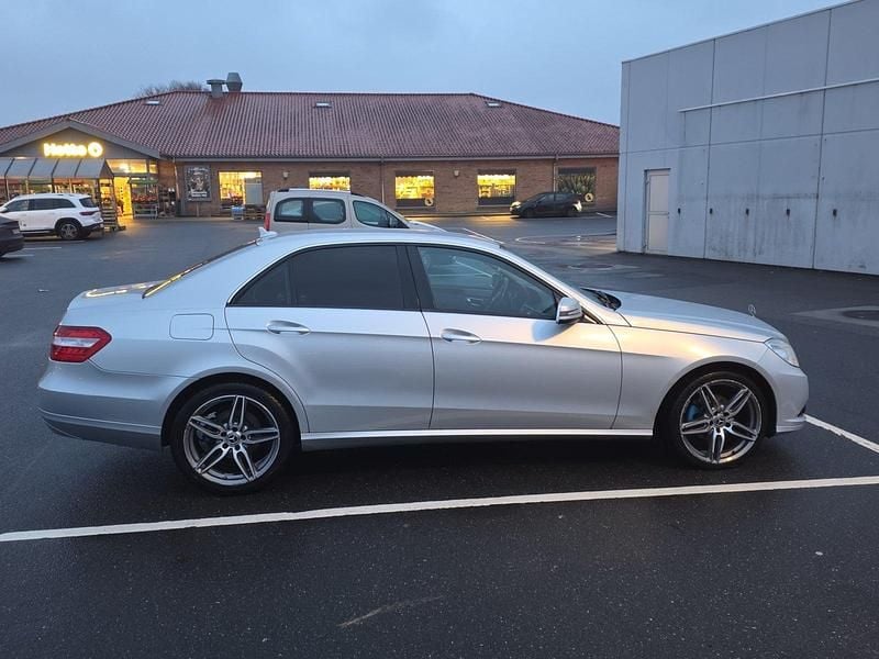 Brugt Mercedes E200 136 HK (100 kW) 2011 Sølvmetal Sedan