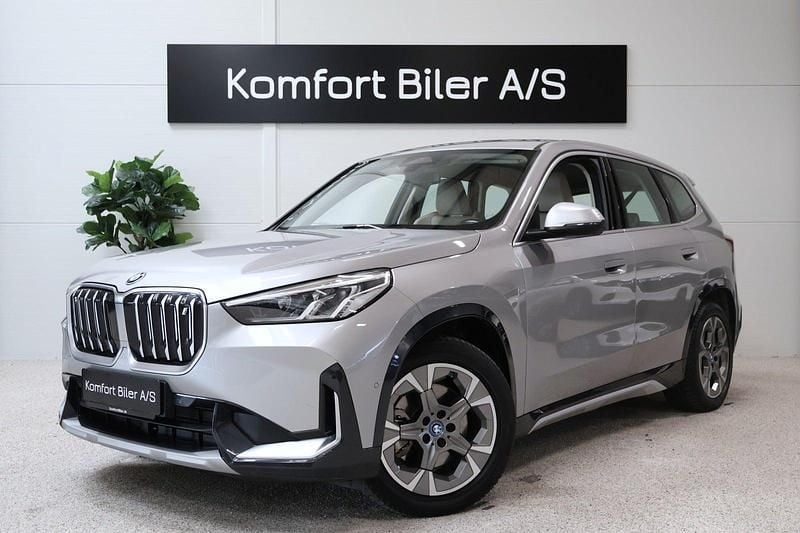 Sølvmetal Brugt 2023 BMW iX1 xLine SUV | 239.800 kr. - Billede 1/4