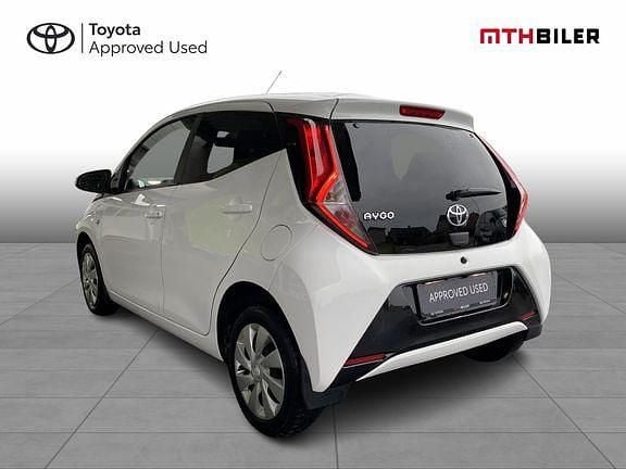 Brugt Toyota Aygo x-press 72 HK (52 kW) 2020 Black metallic Hatchback