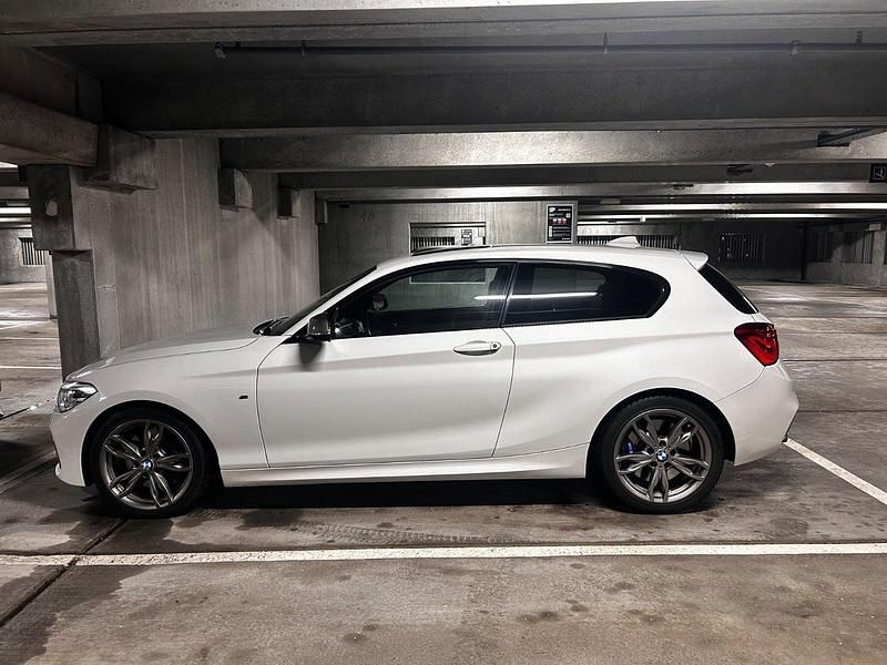 Brugt BMW M135 326 HK (239 kW) 2015 Hvid Hatchback
