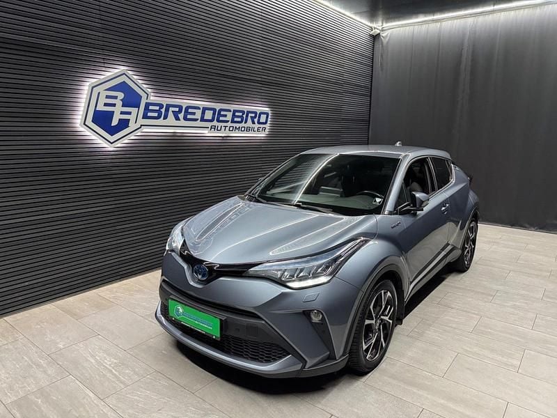 Lysblåmetal Brugt 2021 Toyota C-HR Premium SUV | 209.500 kr. (Fair pris) - Billede 1/4