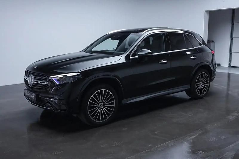 Sortmetal Brugt 2023 Mercedes GLC300e SUV | 699.900 kr. - Billede 1/3