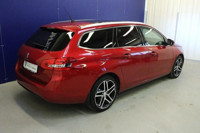 Brugt Peugeot 308 Selection Sky 130 HK (95 kW) 2020 Rødmetal Stationcar