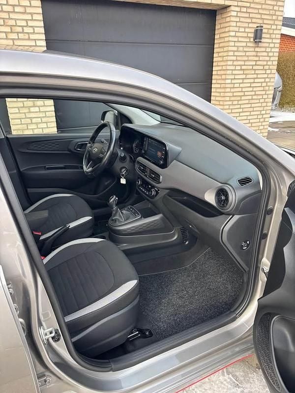 Brugt Hyundai i10 Advanced 67 HK (49 kW) 2021 Grå Hatchback
