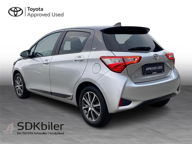 Brugt Toyota Yaris T3 111 HK (81 kW) 2019 Sølvmetal Hatchback