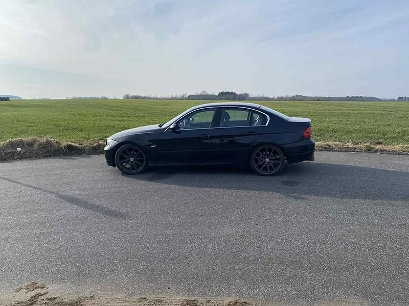 Brugt BMW 325 258 HK (189 kW) 2005 Sedan