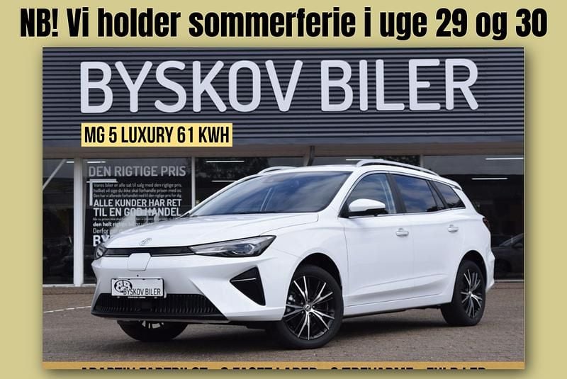 Hvid Ny 2025 MG MG5 EV Luxury Stationcar | 179.995 kr. (Fair pris) - Billede 1/4