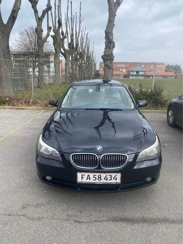 Brugt 2007 BMW 523 Sedan | 53.000 kr. - Billede 1/4