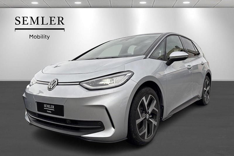 Sølvmetal Brugt 2023 VW ID.3 Pro Performance Hatchback | 239.900 kr. (Lidt for dyr) - Billede 1/4