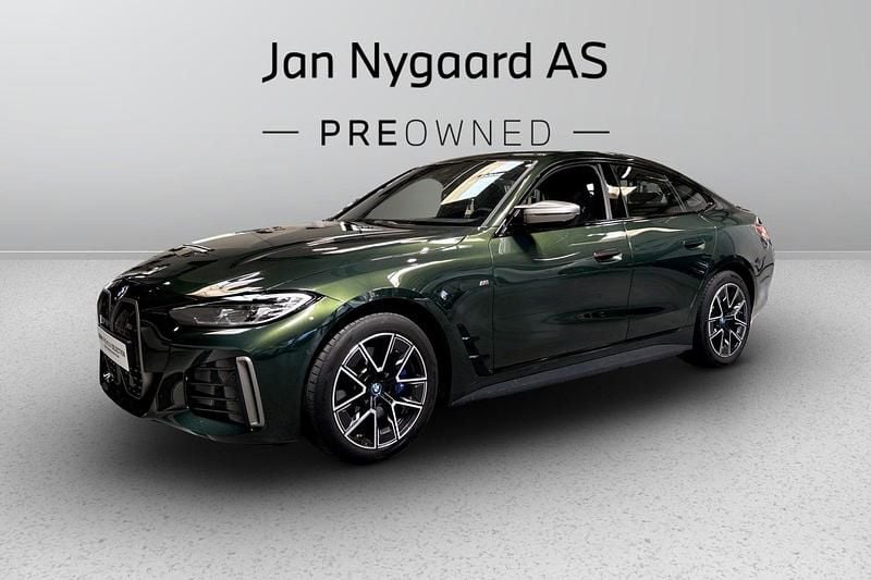 Grønmetal Brugt 2024 BMW i4 M Sport Sedan | 449.900 kr. (Super pris) - Billede 1/4