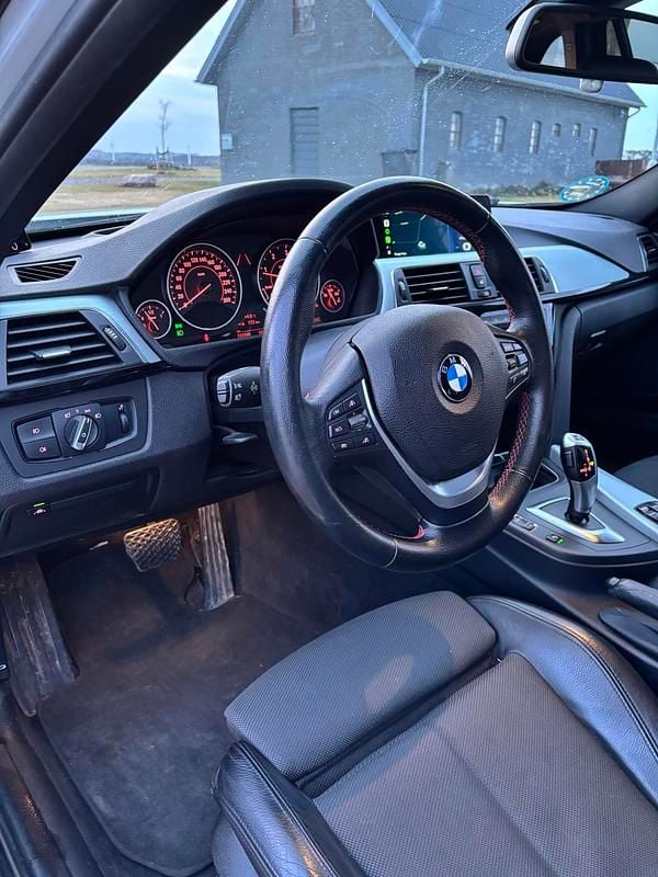 Brugt BMW 320 Sport Line 190 HK (139 kW) 2015 Hvid metal lak Stationcar